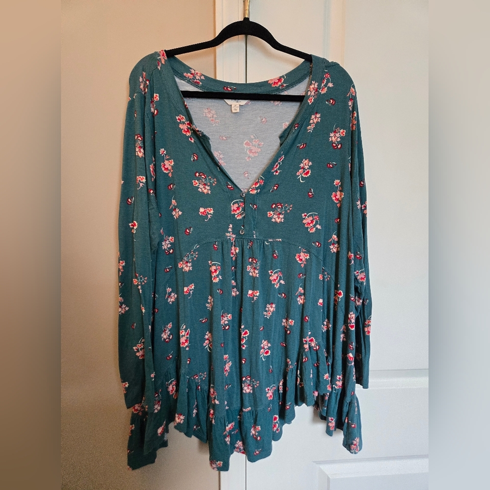 Women's plus size terra & sky floral v neck top 2x